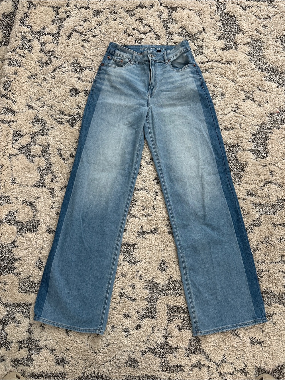 American Eagle Outfitters Two-Tone Blue Wide-Leg Jeans